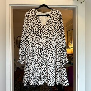 🐆 Express Long Sleeve V-Neck Dress - Size XL - White Leopard